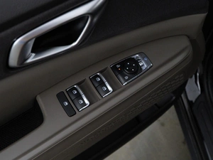 Минивэн Kia Carnival 2025 года, 6254999 рублей, Москва