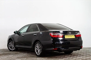 Седан Toyota Camry 2016 года, 2499000 рублей, Сургут