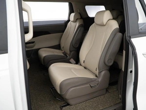 Минивэн Kia Carnival 2021 года, 4238888 рублей, Москва