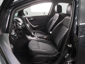 Седан Opel Astra 2013 года, 874000 рублей, Воронеж