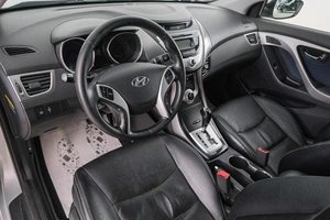 Седан Hyundai Avante 2011 года, 949000 рублей, Красноярск