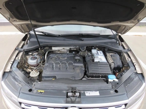 Внедорожник Volkswagen Tiguan 2017 года, 2550000 рублей, Брянск