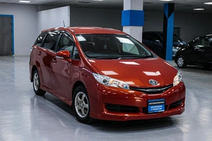 Минивэн Toyota Wish 2013 года, 1438000 рублей, Солонцы