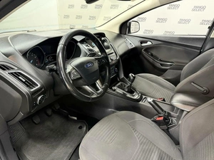 Седан Ford Focus 2017 года, 810000 рублей, Красноярск