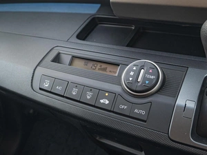 Минивэн Honda Freed 2010 года, 1150000 рублей, Краснодар