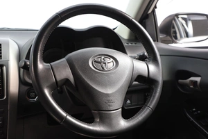 Универсал Toyota Corolla Fielder 2010 года, 1299000 рублей, Новосибирск