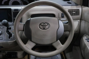 Минивэн Toyota Raum 2010 года, 829000 рублей, Новокузнецк