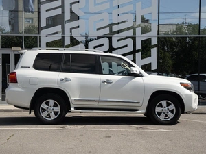 Внедорожник Toyota Land Cruiser 2015 года, 4690000 рублей, Волгоград