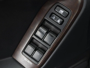 Внедорожник Toyota Land Cruiser Prado 2014 года, 2940000 рублей, Омск