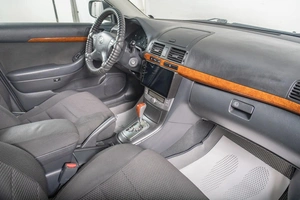 Седан Toyota Avensis 2007 года, 859000 рублей, Томск