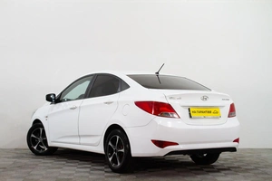 Седан Hyundai Solaris 2014 года, 879000 рублей, Сургут