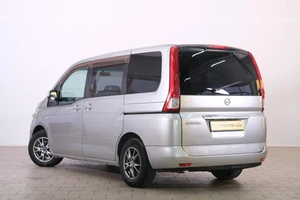 Минивэн Nissan Serena 2006 года, 999000 рублей, Омск