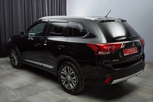 Внедорожник Mitsubishi Outlander 2015 года, 1649000 рублей, Красноярск