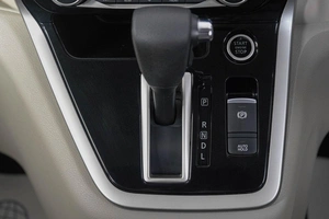 Минивэн Nissan Serena 2017 года, 1919000 рублей, Кемерово