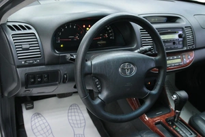 Седан Toyota Camry 2004 года, 878000 рублей, Солонцы