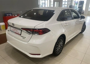 Седан Toyota Corolla 2020 года, 1820000 рублей, Красноярск