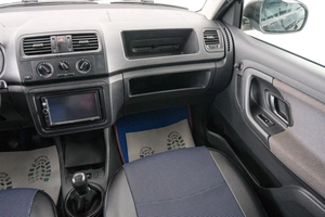 Хетчбэк Skoda Fabia 2013 года, 649000 рублей, Красноярск