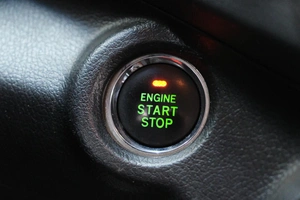 Внедорожник Toyota Highlander 2013 года, 2499000 рублей, Омск