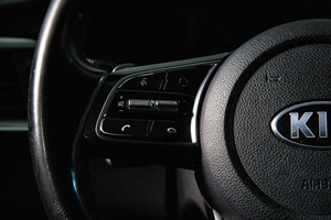 Седан Kia Optima 2018 года, 2379000 рублей, Сургут