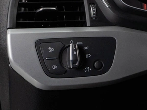 Седан Audi A4 2018 года, 2249000 рублей, Тюмень