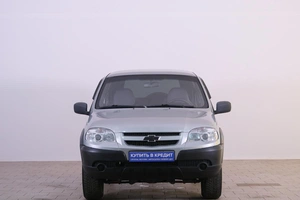 Внедорожник Chevrolet Niva 2014 года, 619000 рублей, Омск