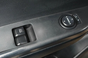 Седан Kia Rio 2011 года, 899000 рублей, Тюмень