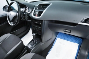 Хетчбэк Peugeot 207 2007 года, 629000 рублей, Челябинск