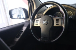 Внедорожник Nissan Pathfinder 2006 года, 1119000 рублей, Омск