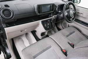 Хетчбэк Toyota Passo 2019 года, 909000 рублей, Красноярск