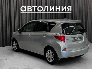 Хетчбэк Toyota Ractis 2012 года, 849000 рублей, Красноярск