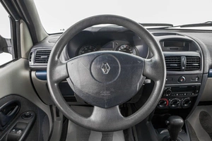 Хетчбэк Renault Clio 2004 года, 399000 рублей, Барнаул