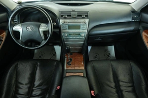 Седан Toyota Camry 2008 года, 1289000 рублей, Омск