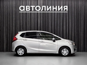 Хетчбэк Honda Fit 2016 года, 879000 рублей, Красноярск
