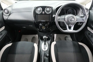 Хетчбэк Nissan Note 2018 года, 1299000 рублей, Омск
