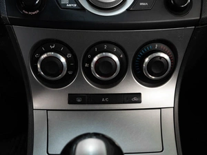 Седан Mazda 3 2010 года, 935000 рублей, Ставрополь