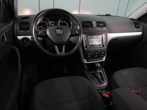 Внедорожник Skoda Yeti 2014 года, 1149000 рублей, Воронеж