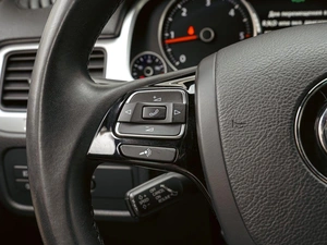 Внедорожник Volkswagen Touareg 2013 года, 2750000 рублей, Краснодар