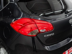 Хетчбэк Kia Ceed 2014 года, 1050000 рублей, Красноярск