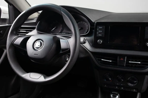 Лифтбек Skoda Rapid 2021 года, 1049000 рублей, Оренбург