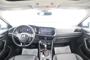 Седан Volkswagen Jetta 2019 года, 1999000 рублей, Обнинск