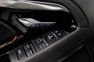 Внедорожник Land Rover Range Rover Evoque 2021 года, 4199000 рублей, Сургут