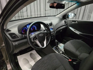 Седан Hyundai Solaris 2015 года, 820000 рублей, Красноярск