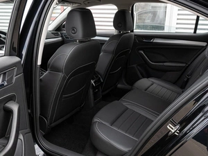 Лифтбек Skoda Superb 2025 года, 3220000 рублей, Краснодар