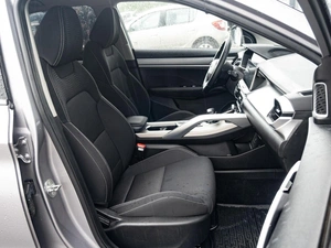 Внедорожник Geely Coolray 2023 года, 1715000 рублей, Краснодар