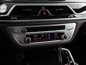 Седан BMW 7 серия 2017 года, 3634434 рублей, Москва