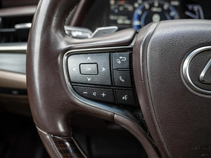 Седан Lexus ES 2018 года, 2940000 рублей, Краснодар