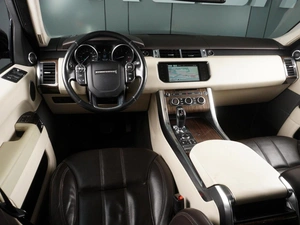 Внедорожник Land Rover Range Rover Sport 2016 года, 3349000 рублей, Красный Пахарь