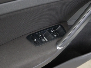 Универсал Volkswagen Golf 2018 года, 1993097 рублей, Москва