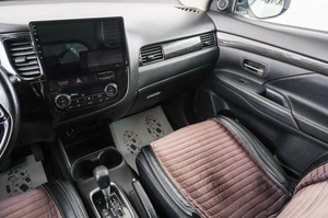 Внедорожник Mitsubishi Outlander 2015 года, 1999000 рублей, Красноярск