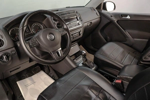 Внедорожник Volkswagen Tiguan 2012 года, 1259000 рублей, Челябинск